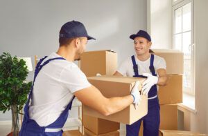Pros and Cons of Hiring a Mover