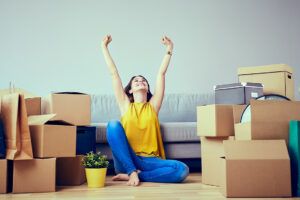 How to Save Money While Moving